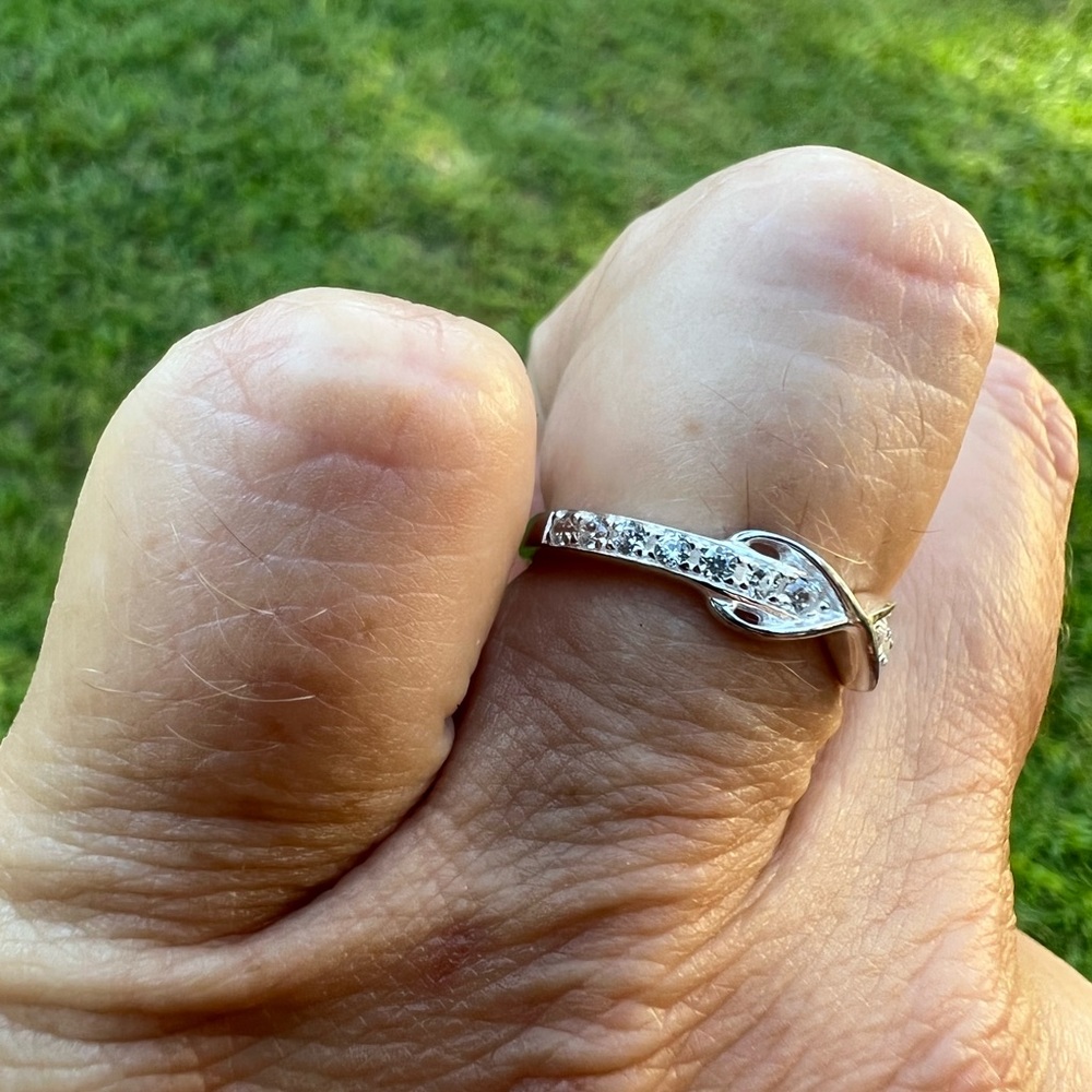 Sterling Silver Figure 8 Cubic Zirconia Ring with Inscription…I Chose Strength… - Picture 6 of 17